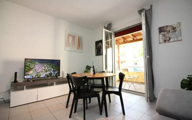 Casa Rosa in Lugano With 2 Bedrooms and 1 Bathrooms