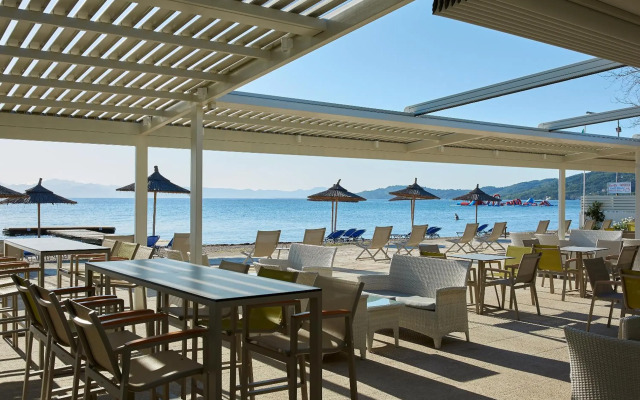 Delfinia Hotels