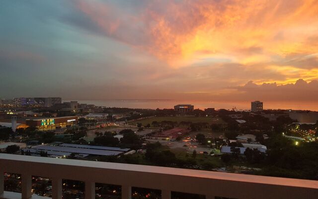 Studio with Ocean View at The Breeze Residences