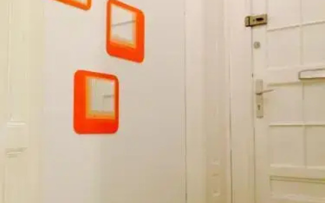 Apartment Opera