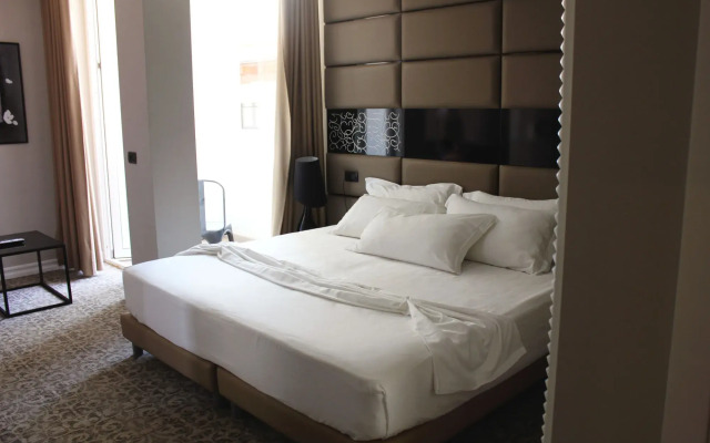 Senator Hotel