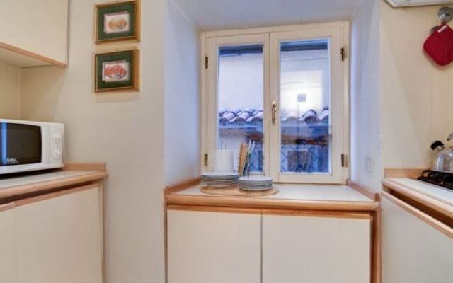 Romantic 1Bed Apartment 5Min To Piazza Di Spagna