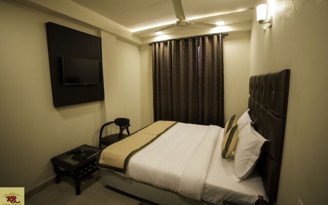 Royal Rosette Lake View Boutique Hotel