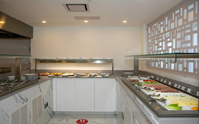 Best Western Plus Larco Hotel