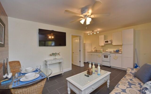 Gulf Holiday by Beachside Management