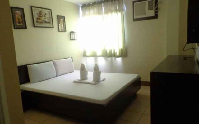OYO 663 Paradise Apartelle Novaliches