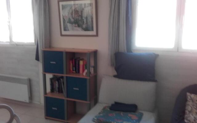22 Place Saint-Roch