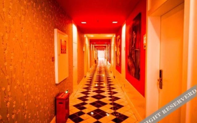 Weiya Hotel