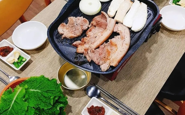 Jeju Sanbangsan Tansan Oncheon Pension