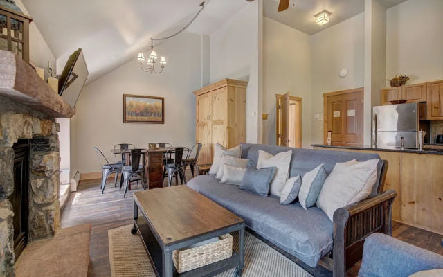 Expedition Station Condos by Vail Resorts