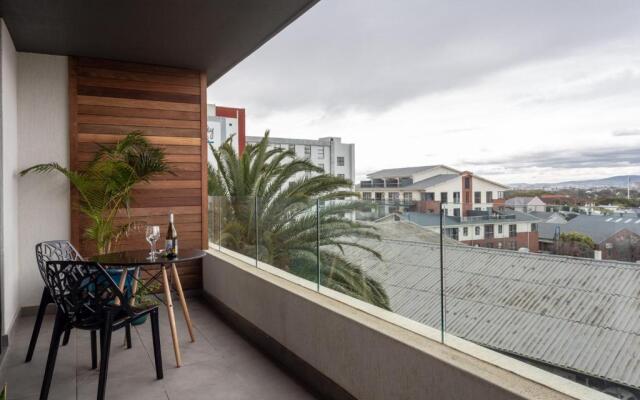 Tranquil, Spacious, Quiet Trendy with a View