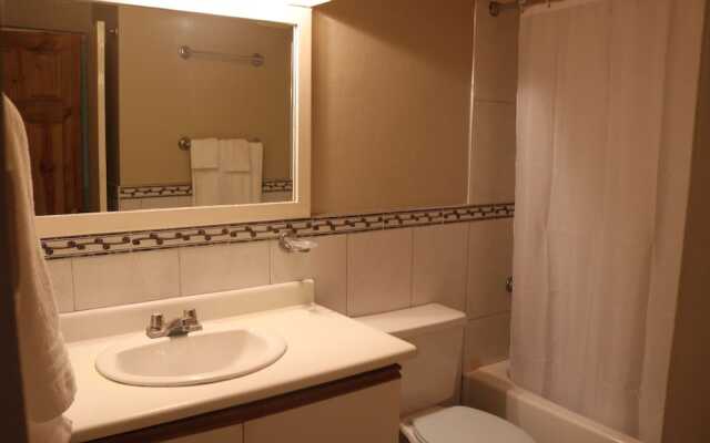 Island Suite at Hermosa Village