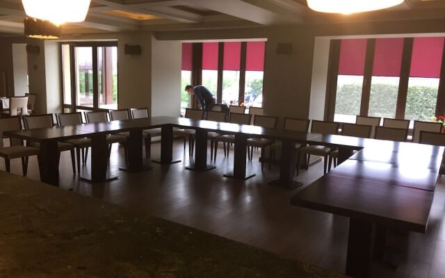 Hotel Relax