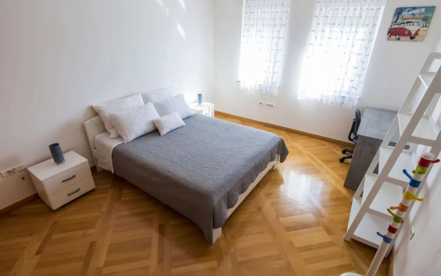 Seaside Villa in Zadar With Swimming Pool