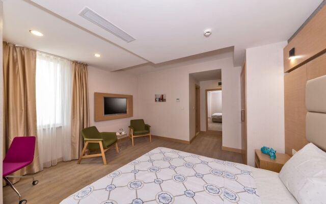 Echoll Hotel