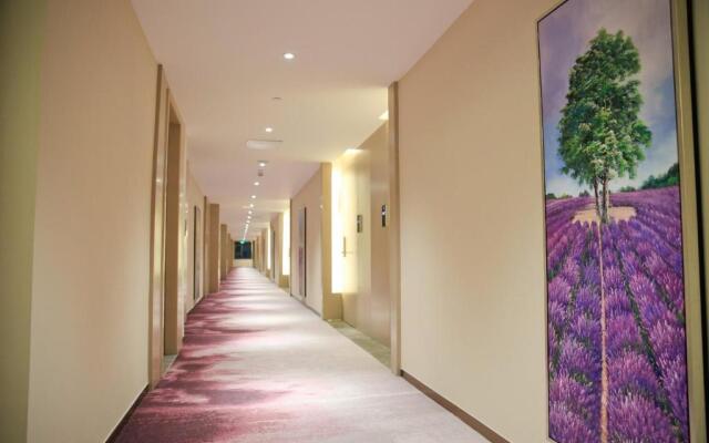 Lavande Hotels·Shenzhen North Railway Station Longhua Yicheng Center