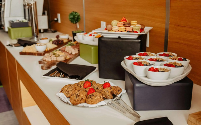 DoubleTree by Hilton Montreal
