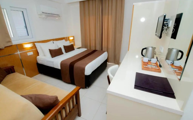 Palm Beach Hotel