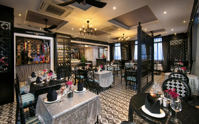 JM Marvel Hotel & Spa