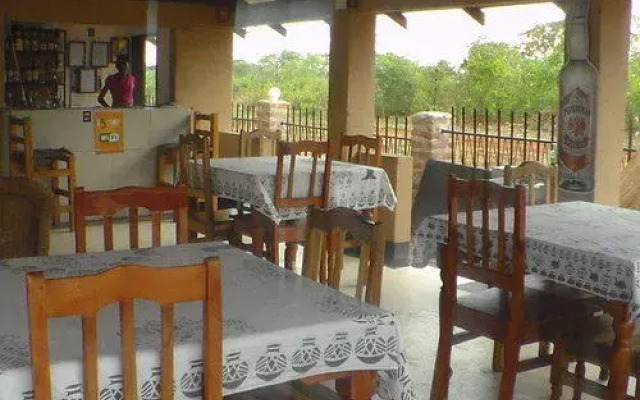 Falls Garden Lodges
