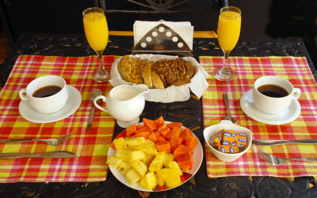 Suite Colonial by Cristi