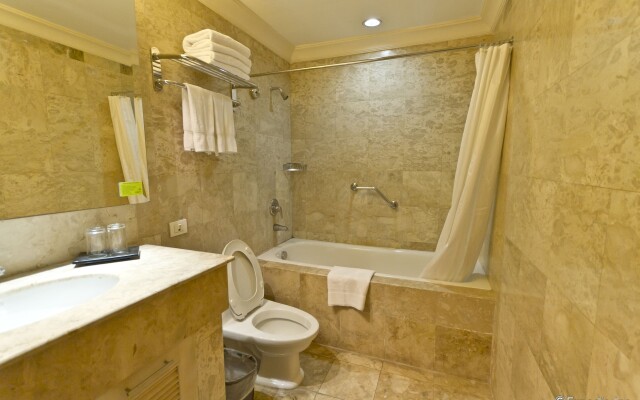 Crown Regency Suites & Residences - Mactan