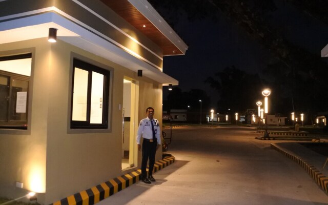 Aurora Villas and Cabin Resort