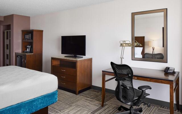 Hilton Garden Inn Denver South Park Meadows Area