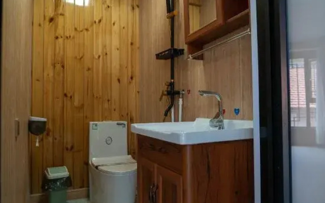 Xianting Yaju Hostel
