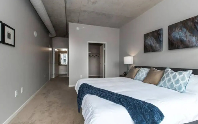 Apartments At 1055 Old River Road