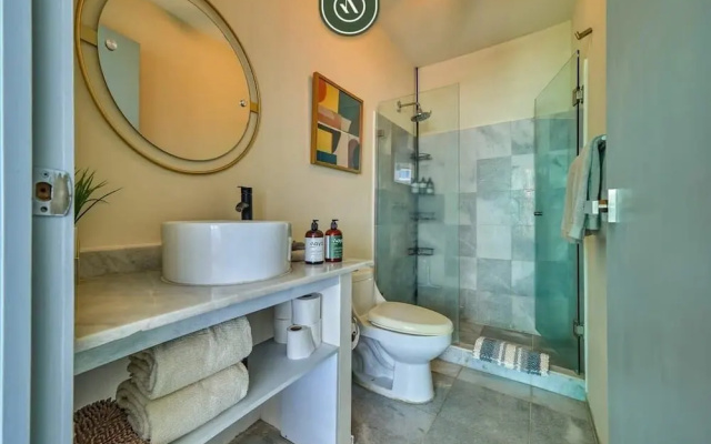 2BR With Private Balcony - Oceanfront Building