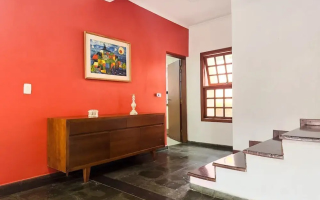 Casa espaçosa na Granja Viana