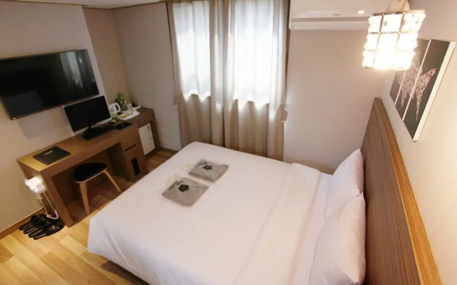 Yeongdeungpo Free Hotel