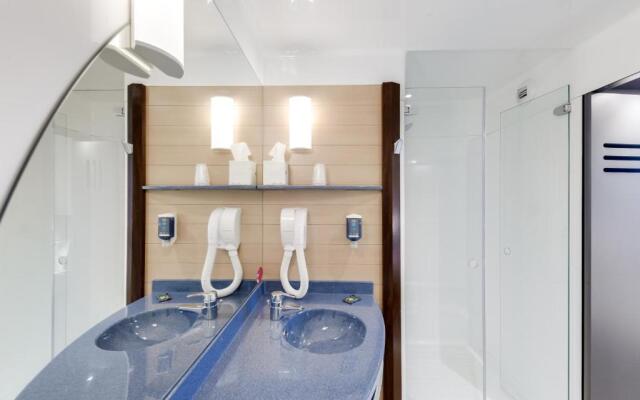 Novotel Suites Paris CDG Airport Villepinte