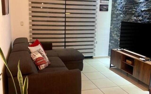 Cómodo y bonito apartamento con alberca