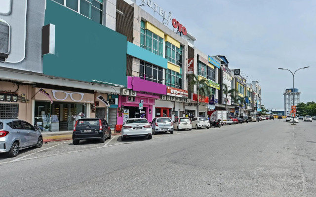 OYO 768 Fajar Baru Boutique Hotel