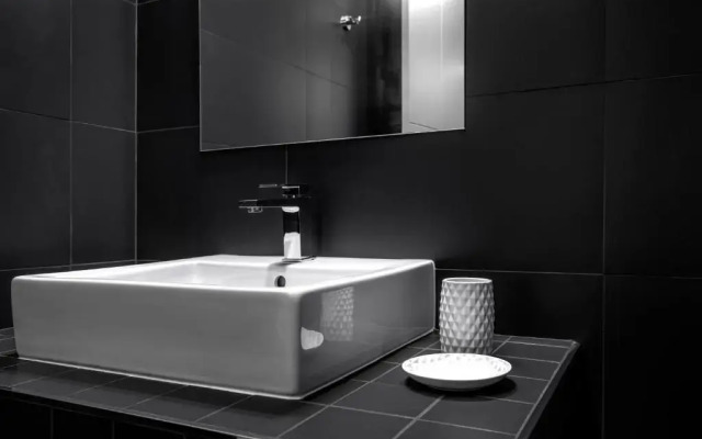 Ilheu 25 Peniche House