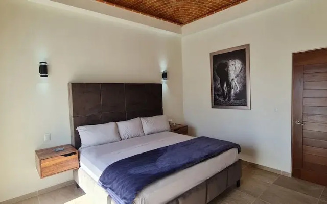 CASA REYES Stunning Rooftop Oceanview
