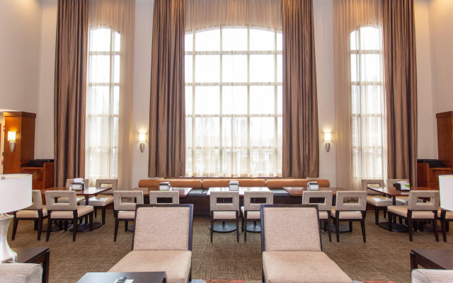 Staybridge Suites Bowling Green by IHG
