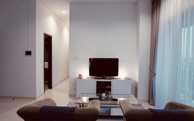 Lucky Tower Residence 2BR Top Floor Condo