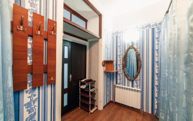 Apartment on Derybasivska 19