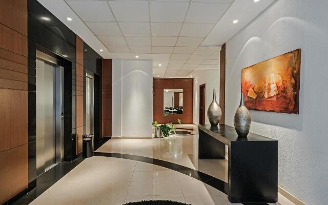 Astron Ponta Grossa Plaza by Nobile