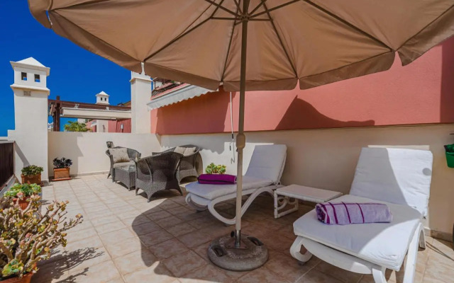 Terrazas del Duque II apartment
