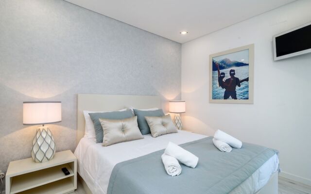 Parede Deluxe Apartment