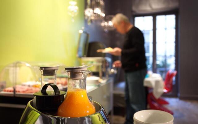Hotel Le Petit Paris