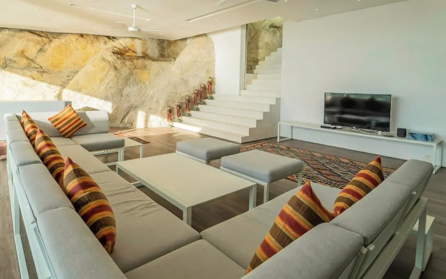 Villa Amanzi Kamala by Elite Havens