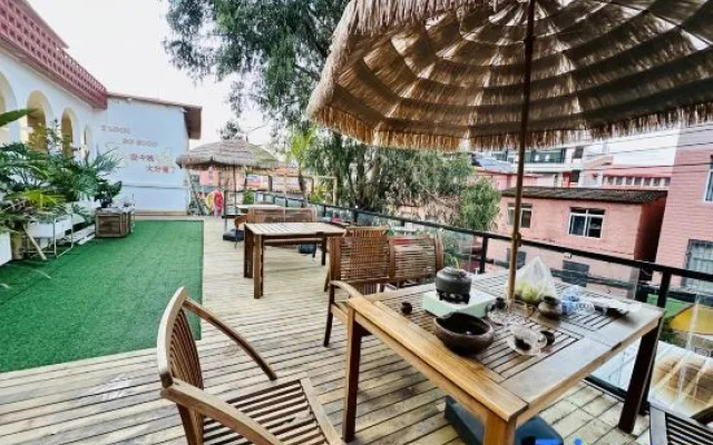 Mountain Pool and Cloud Realm Homestay Hotel – Restaurant – Kunming