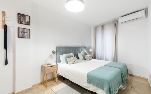 Alfalfa Center Apartment