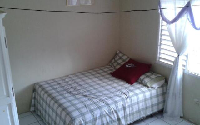 Hugo's Guest House