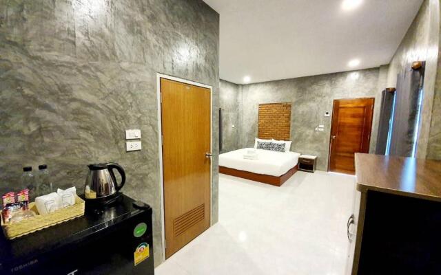 B Tel Chomthong Resort Chiang Mai
